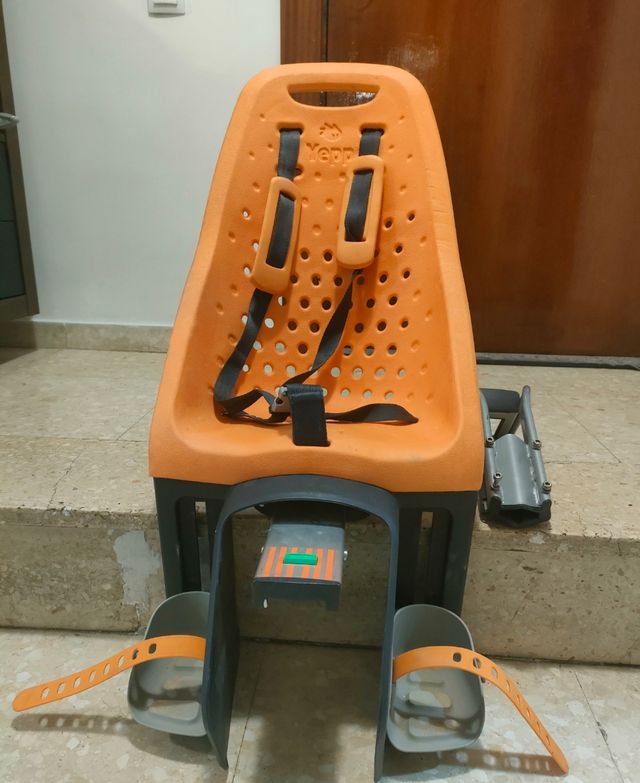 Silla portabebés Yepp CMG naranja