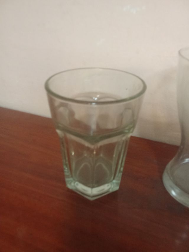 2 jarrones cristal transparentes