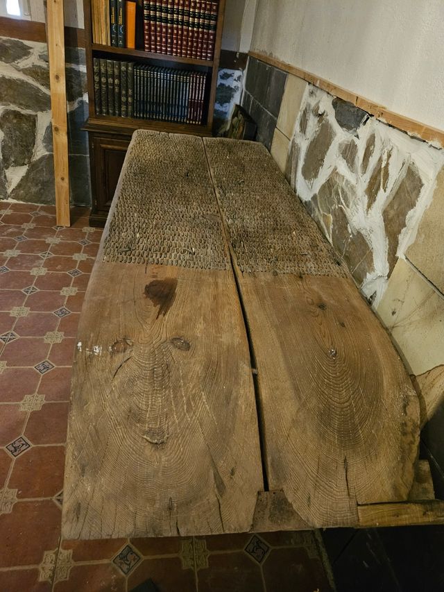Mesa trillo antigua de madera
