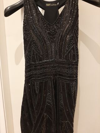 Chaqueta bomber negra + vestido