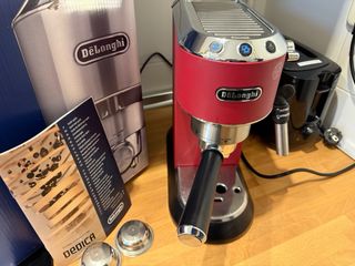 CAFETERA ESPRESSO DeLonghi Dedica Ticket 20/05/25