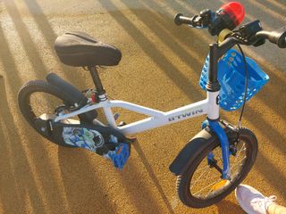 Bicicleta infantil BTWIN Astronaut 500