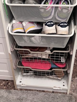 Zapatero blanco - Mueble Pax
1 balda, 7 cestas.