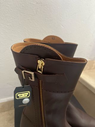 Botas Bita serraje marrón