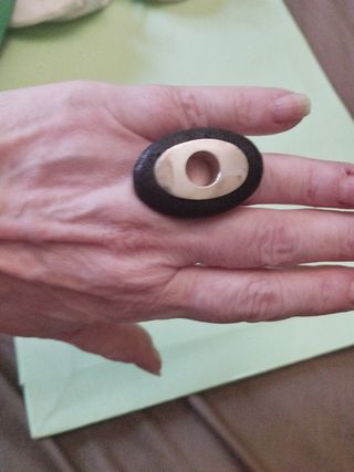 Anillo vintage plata y lava volcánica 