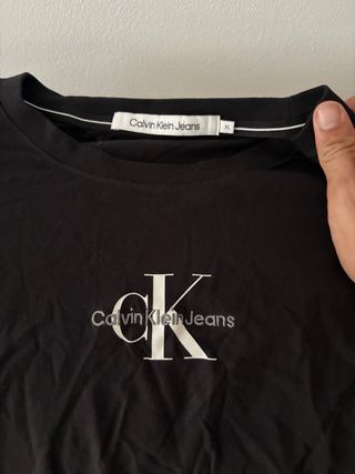 Camiseta Calvin Klein Negra