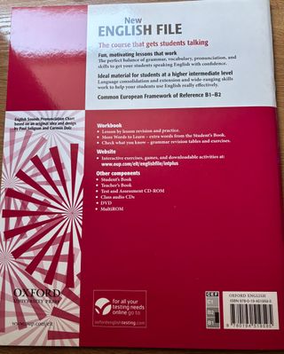 New English File Intermediate Plus. Student's Book