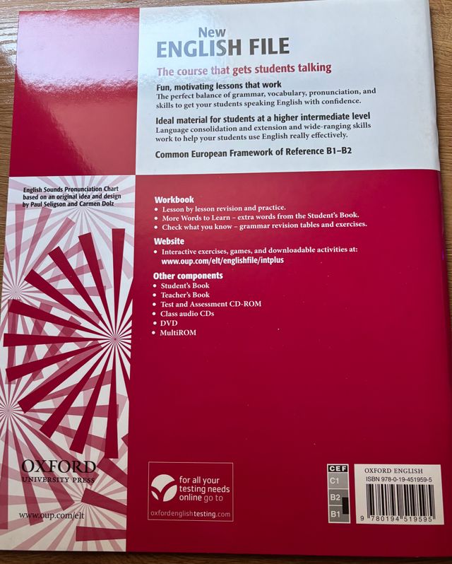 New English File Intermediate Plus. Student's Book