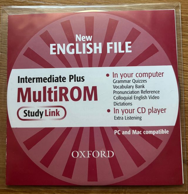 New English File Intermediate Plus. Student's Book