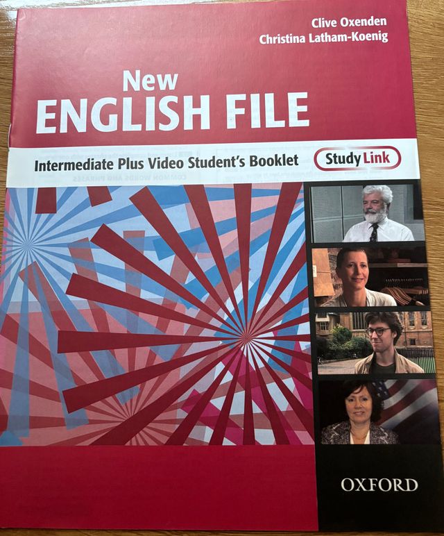 New English File Intermediate Plus. Student's Book