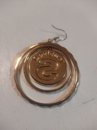 Pendientes dorados Desigual
