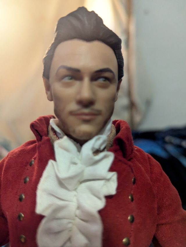 Figura Bella y Bestia - Gastón -