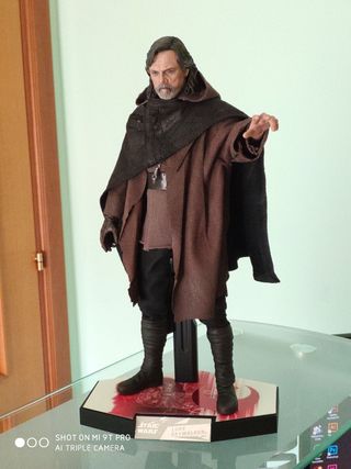 Hot Toys Luke Skywalker MMS458 Deluxe Star Wars