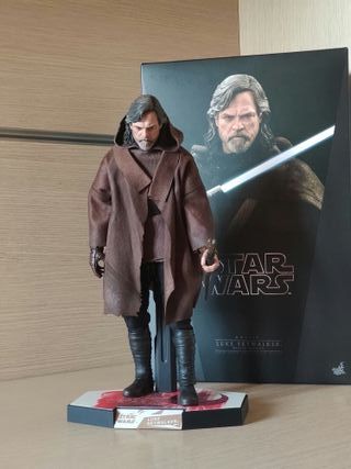Hot Toys Luke Skywalker MMS458 Deluxe Star Wars