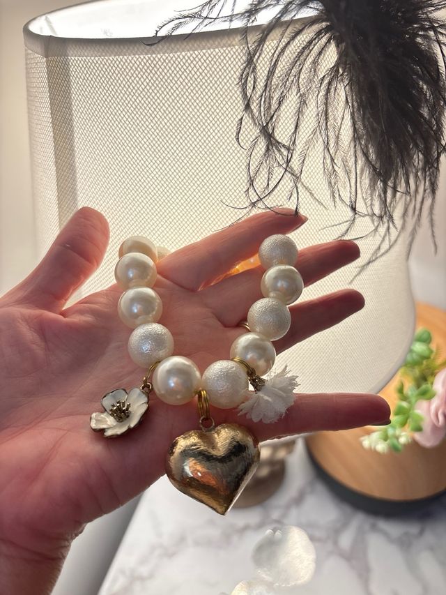 Bracciale perle oro bianco - cuore fiore