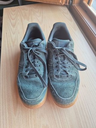 Nike Air Force 1 - Verde - Talla 42