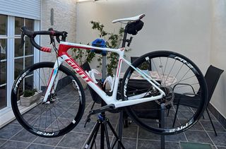Bicicleta Giant Defy Advanced Carbono