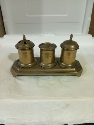 Escritorio antiguo bronce (3 tinteros)
