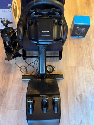 Logitech G29 + Playseat