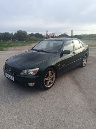 Lexus IS 200