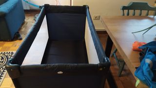 Cuna de viaje/ parque infantil+colchón con funda.