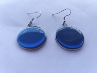 Pendientes redondos acero inox y resina.