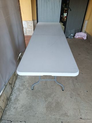 Mesa Plegable Blanca 244cm - Plástico y Metal