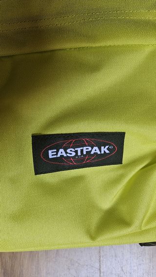Mochila Eastpak Amarilla