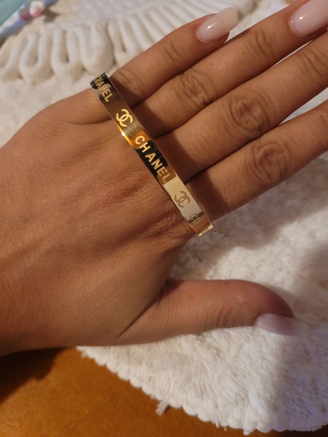 Pulsera Chanel dorada