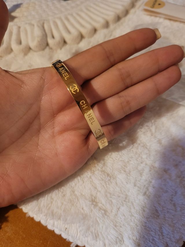 Pulsera Chanel dorada