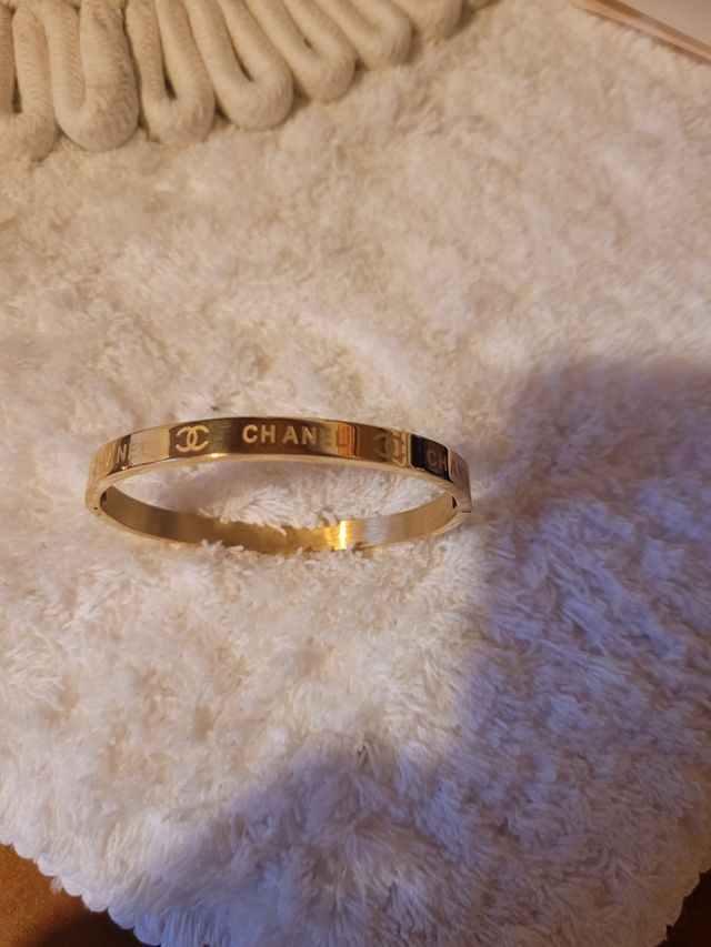 Pulsera Chanel dorada