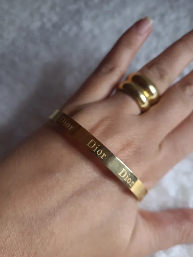 Pulsera Chanel dorada