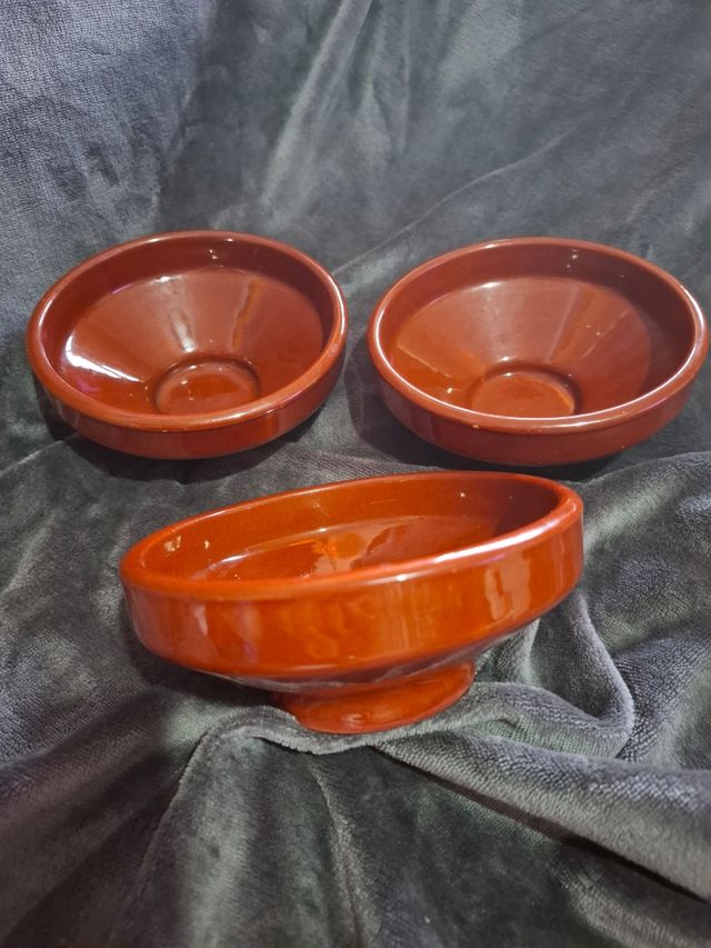 3 Cuencos cerámica rojos
