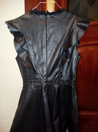 Vestido Zara cuero negro XS