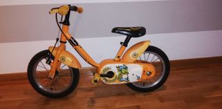 Bicicleta niño 14" Btwin
Con ruedines
