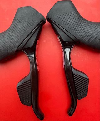 Leve Sram Force AXS 12v
