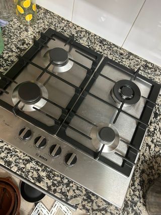 Encimera cocina gas butano Bosch 4 fuegos