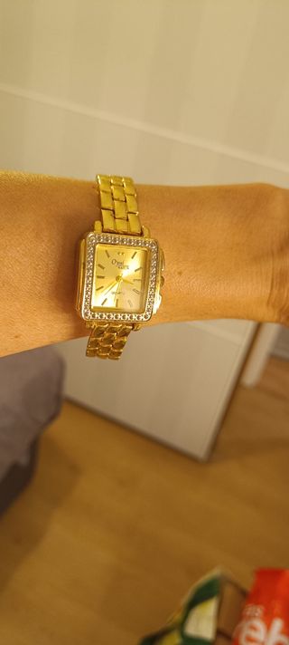 Reloj Opal Watch dorado