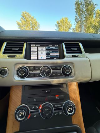 Land Rover Range Rover Sport 2013
