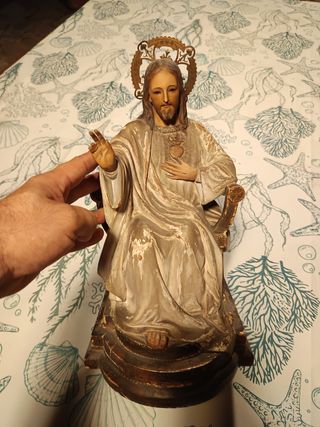 Sagrado Corazón de Jesús - Estatua antigua