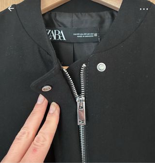 Chaqueta bomber negra Zara