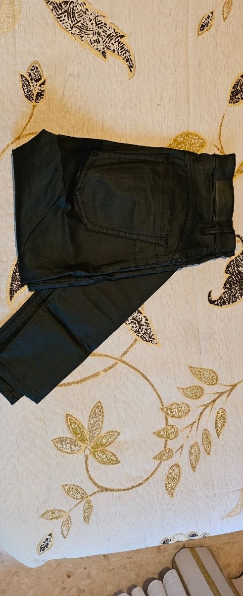 Pantaloni neri da bambina