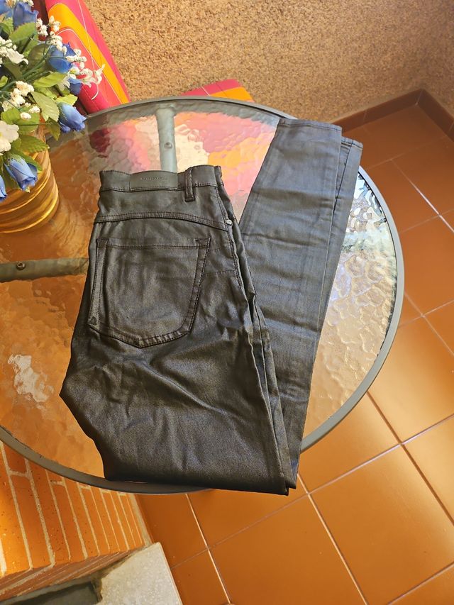 Pantaloni neri da bambina