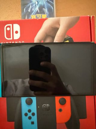 Nintendo Switch OLED + Custodia Zelda