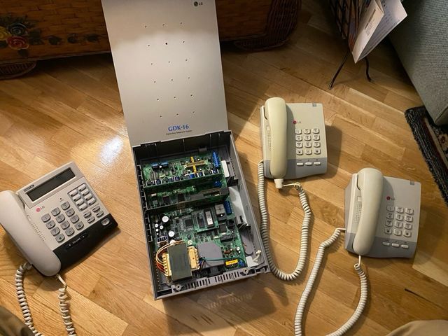 LG GDK-16 + 3 Teléfonos