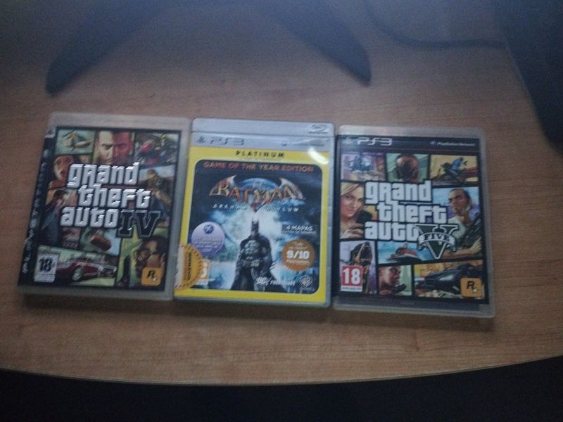 Imagen de 3 Juegos PS3: GTA IV, GTA V, Batman
