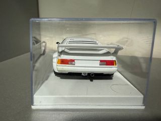  BMW M1 en blanco. Fly. 