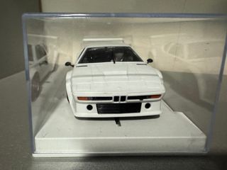  BMW M1 en blanco. Fly. 