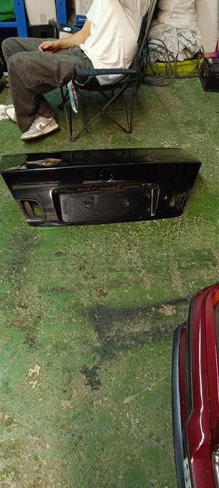 Maletero BMW e46 Negro
