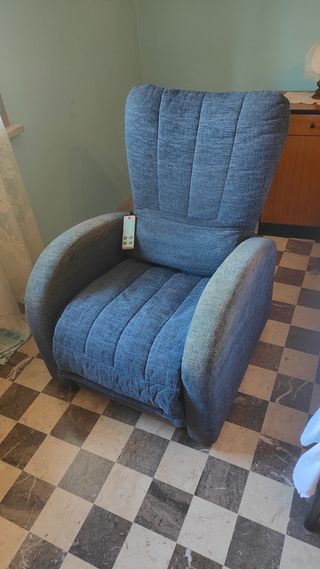 Poltrona elettrica alzapersona per anziani